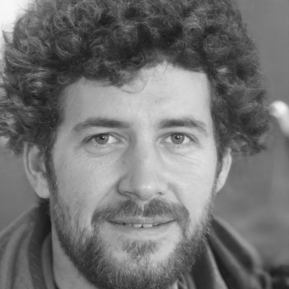 Portret Bogdan Ionescu